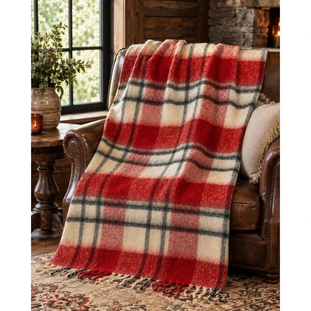 Demdaco Cuddle Blanket Red Cream Plaid‎ Fringed Throw 42x78